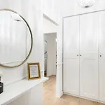 White Flat Ground Floor Апартаменты